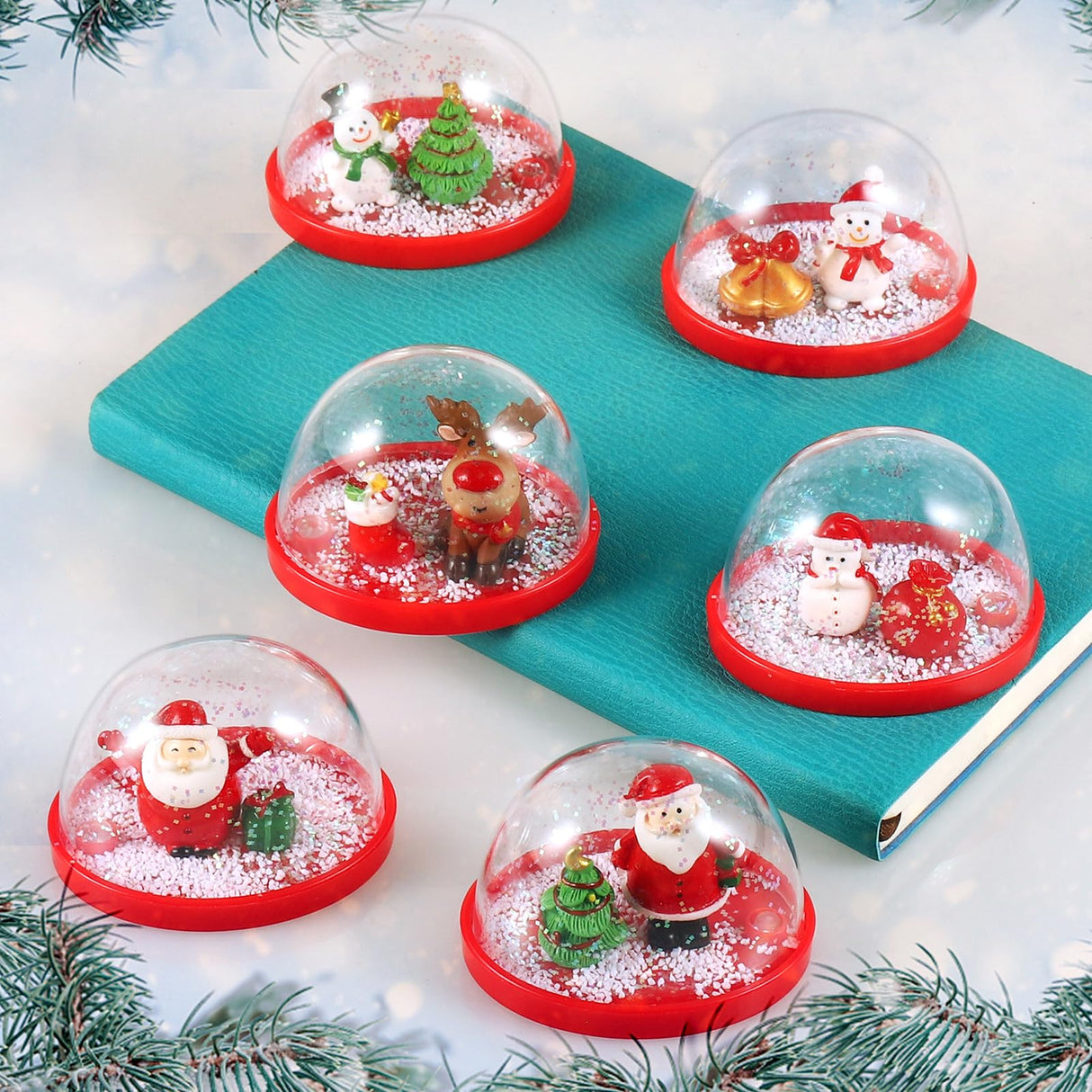 Karsspor 6 PCS Christmas Snow Globe Kit, DIY Christmas Craft Kit with 12 Festive Toys for Creative Christmas Arts and Crafts, Craft Snow Globe for Holiday Decor, Plastic Snow Water Globe Kit for Kids Karsspor