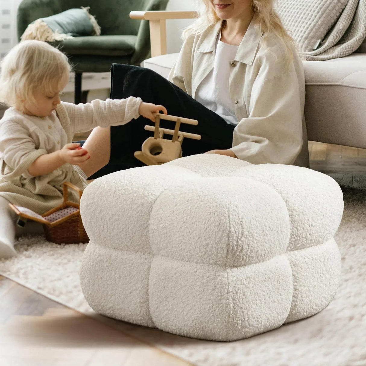 Zesthouse Square Pouf Ottoman, Modern Ottoman Coffee Table for Living Room, Fuzzy Sherpa Ottoman Foot Rest, Upholstered Tufted Ottoman Stool for Couch, White Zesthouse