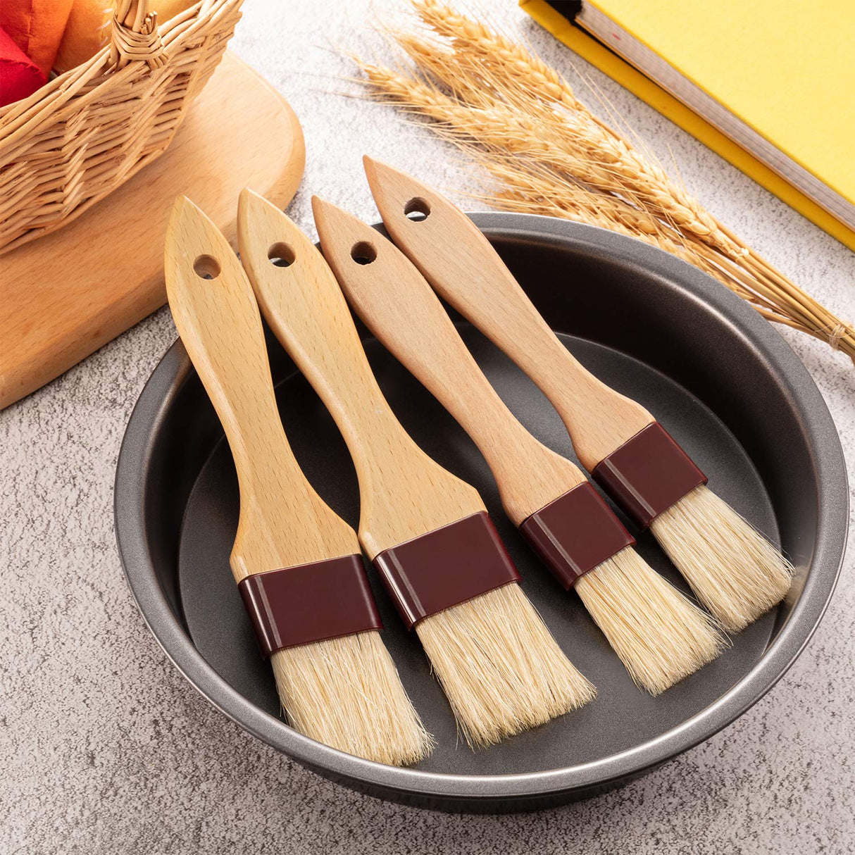 Boao 4 Pieces Pastry Brushes Baking Basting Brush with Natural Bristle BBQ Oil Brush Wooden Handle Food Brush for Cooking Butter Egg Kitchen Brush Culinary Utensil(1 Inch, 1 1/2 Inch) Boao