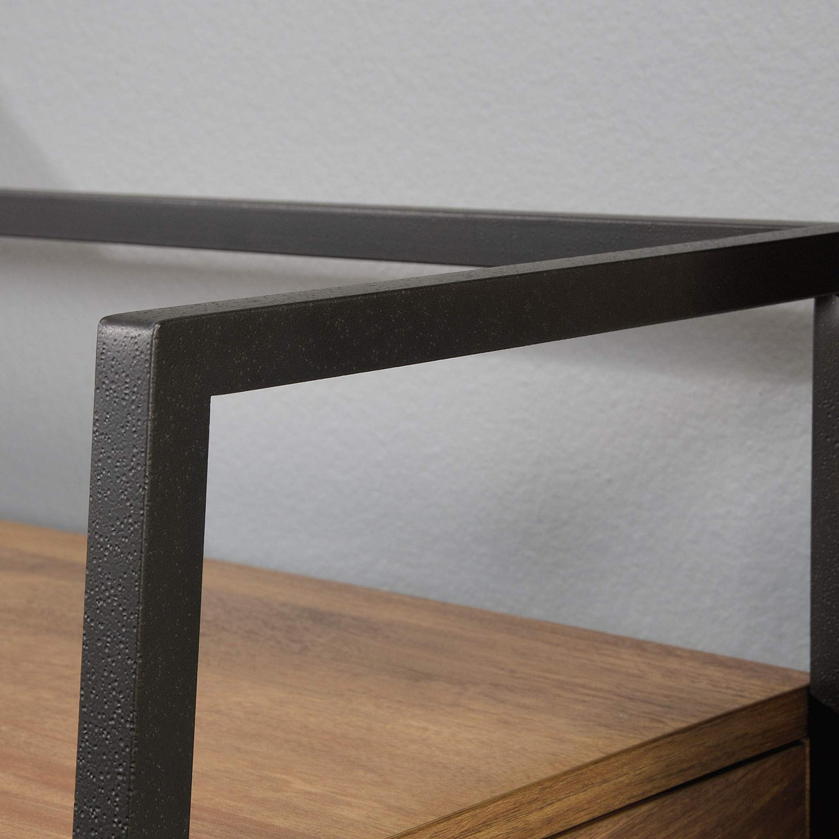 Sauder North Avenue Entryway Bench, Hidden Storage and Shelf, Entry Bench with Storage - Sindoori Mango Finish Sauder