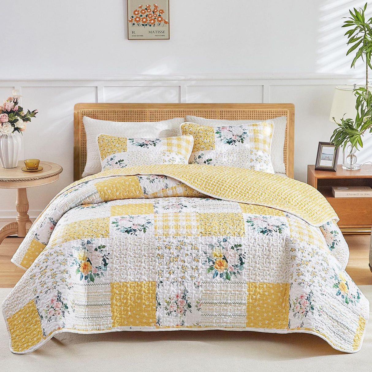 Joyreap 3 Pieces Floral Patchwork Quilt Set Queen, Yellow n White Flowers Design, Soft n Cozy Microfiber Quilt, Bedspread Bed Cover for All Season, 1 Quilt and 2 Pillow Shams- 90x90 inches Joyreap