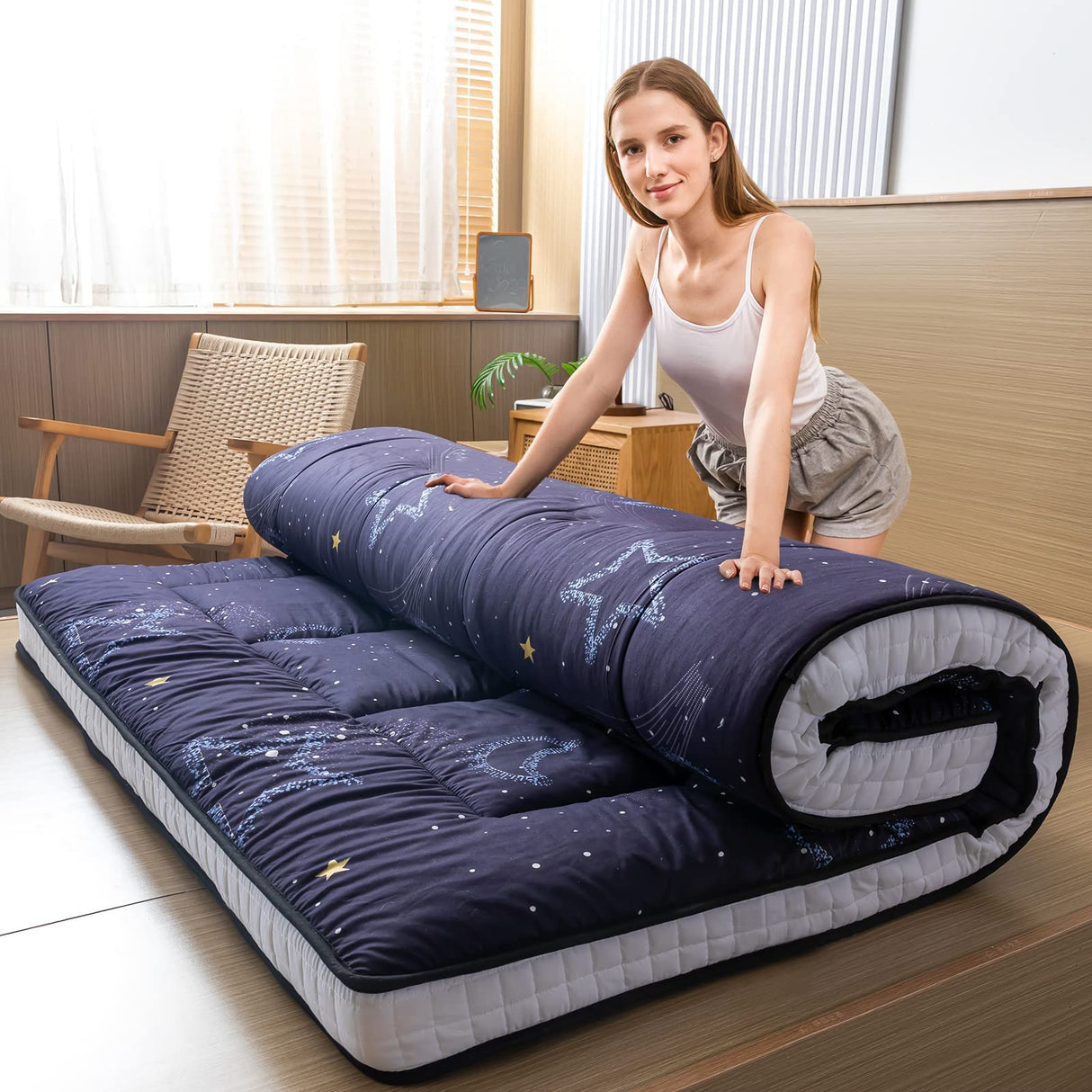 MAXYOYO Black Moon and Star Futon Mattress, Japanese Floor Mattress Quilted Bed Mattress Topper, Extra Thick Folding Sleeping Pad Breathable Floor Lounger Guest Bed for Camping Couch, Twin MAXYOYO