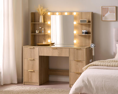 AMERLIFE 47.2" Fluted Vanity Desk with Mirror and Adjustable LED Lights, Large 7 Drawers Makeup Table with Glass Top and Charging Station for Women and Girls, Bedroom or Dorm, Natural Oak