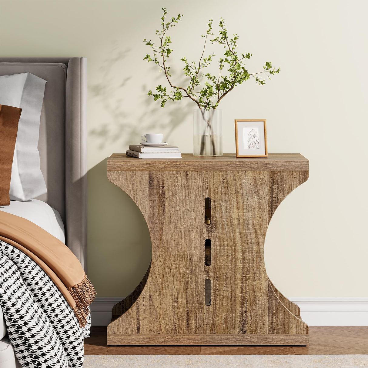 Condemo Modern Farmhouse End Table with Storage, 3-Tier Narrow Country Side Tables for Small Spaces, Nightstand for Bedroom & Living Room, Wooden Bedside Table, Easy Assembly, Light Brown Condemo