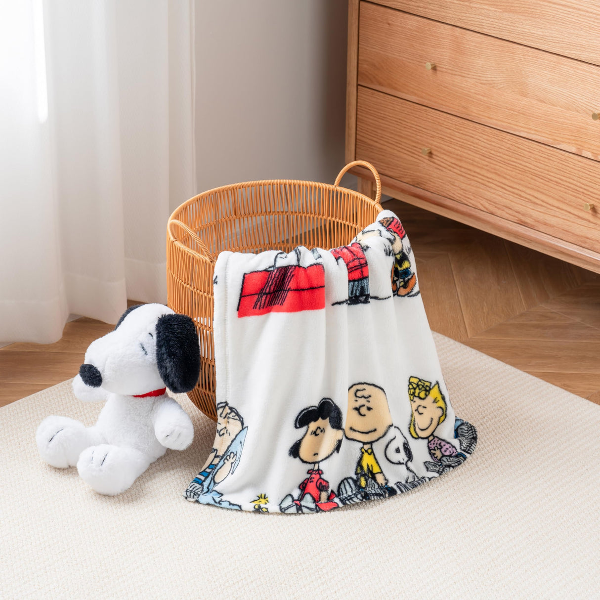 Berkshire VelvetLoft Peanuts Snoopy Cute Character Plush Throw Blanket, Peanuts Gang, Throw (55" x 70") Berkshire Blanket