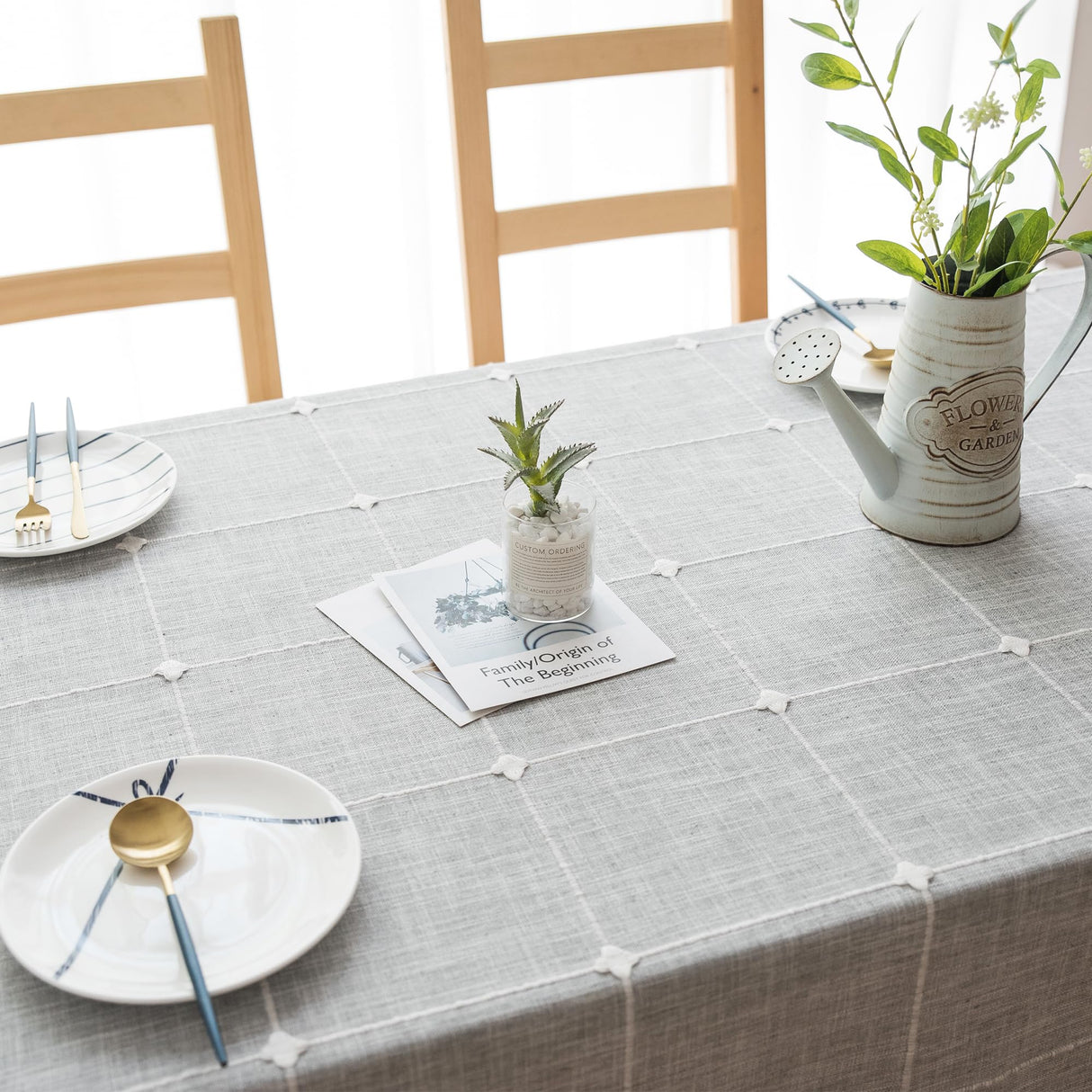 Oubonun Cotton Linen Rectangular Table Cloth, Wrinkle Resistant, Waterproof Tablecloth, Washable Farmhouse Table Cover with Tassels for Kitchen Dining Party, 55''x70'', 4-6 Seats, Grey Oubonun