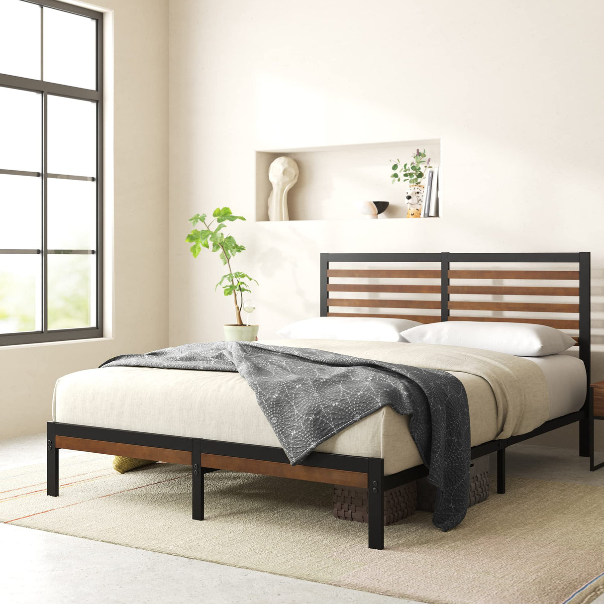 ZINUS Kai Bamboo and Metal Platform Bed Frame with Headboard, No Box Spring Needed, Easy Assembly,King, Brown Zinus