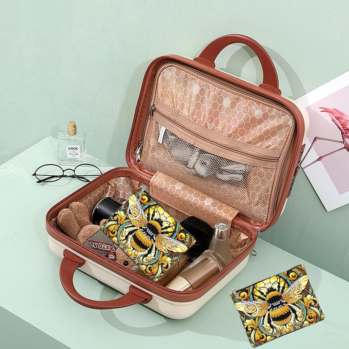JZHYOAN Diamond Painting Small Coin Purse for Women DIY Coin Pouch Coin Purse with Zipper and Keyring Diamond Art Purses and Wallets Handbags Wallet Keychain for Cards Keys Bee JZHYOAN