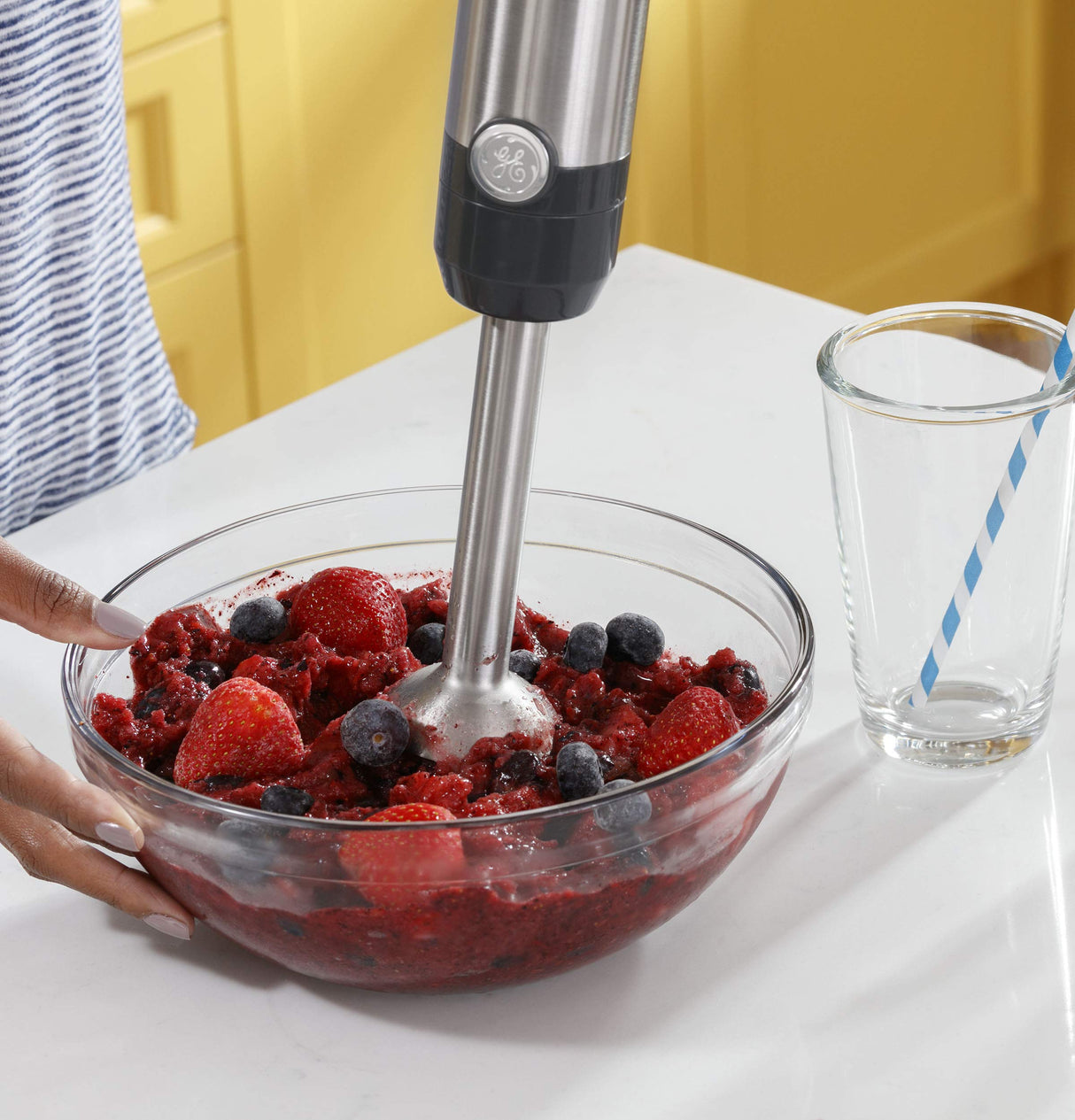 GE Immersion Blender | Handheld Blender for Shakes, Smoothies, Baby Food & More | Includes Whisk & Blending Jar | 2-Speed | Interchangeable Attachment for Easy Clean | 500 Watts | Stainless Steel GE