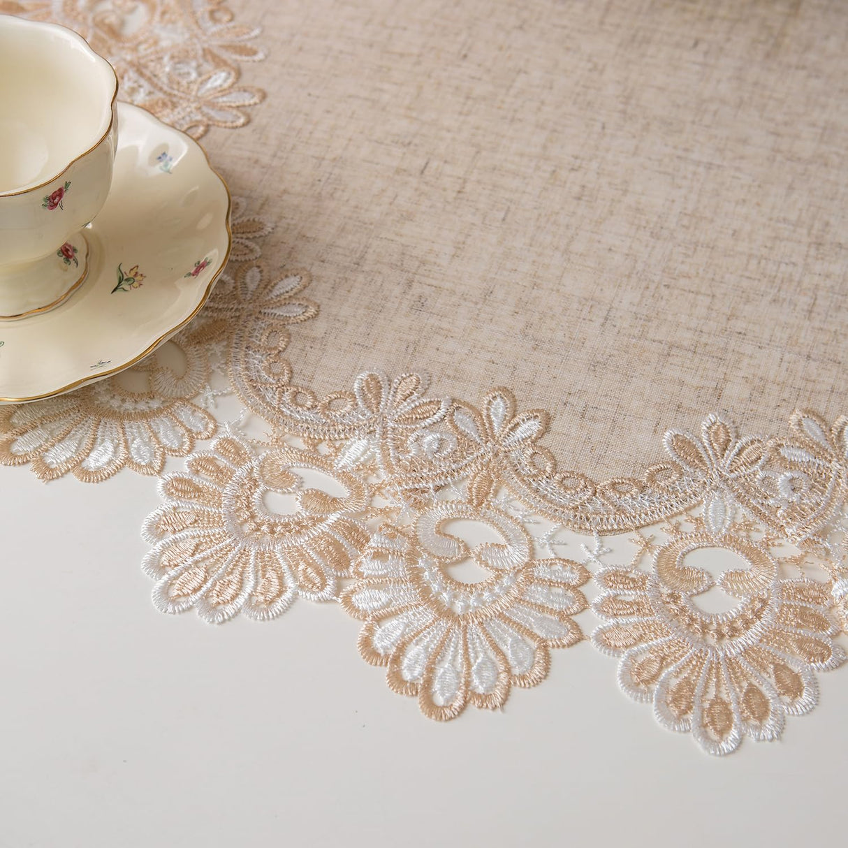 European Antique Jacquard Lace Table Doilies,Small Farmhouse Linen Embroidered Table Topper Scarf Place Mat RusticTable Cover (Flower Shape, Diameter 23.5Inch) VIRFONOR