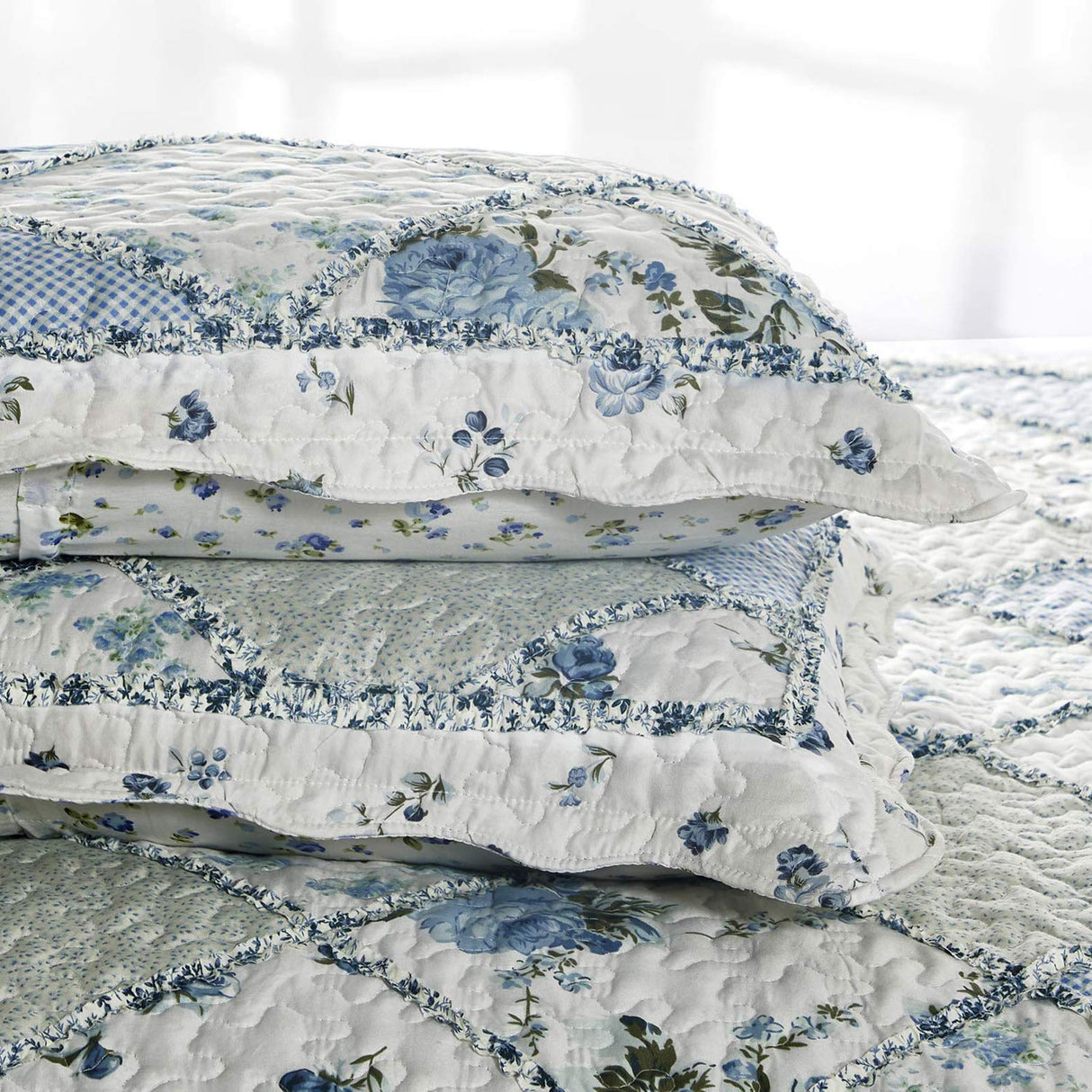 VIVILINEN Blue Floral Patchwork Quilt Set, Full Queen Size, 3 Piece Bedding Set with 2 Pillowcases VIVILINEN