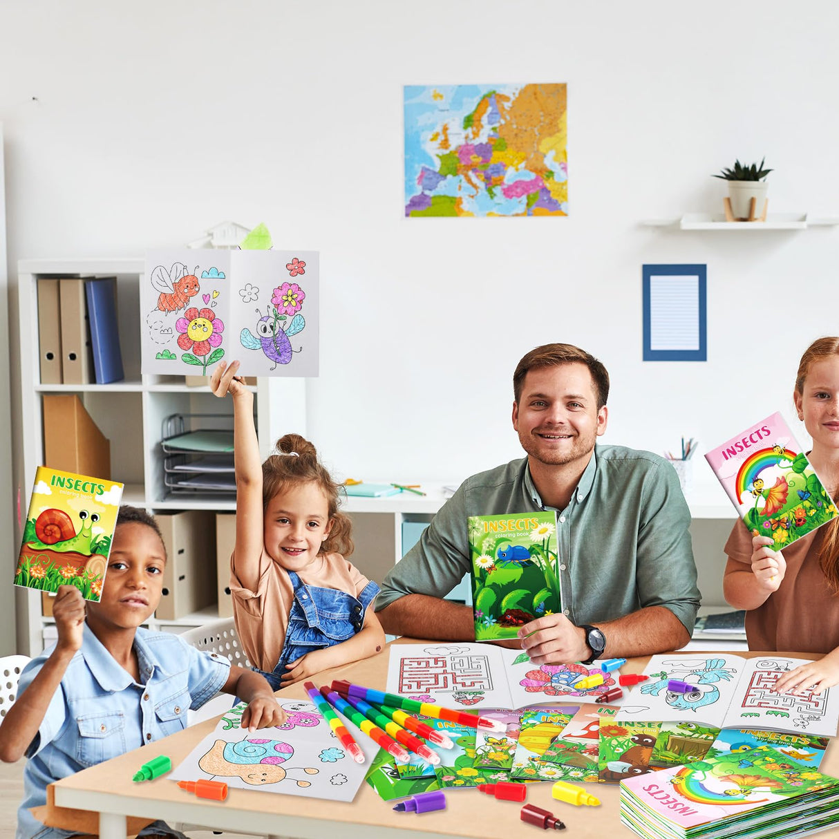 BenLouis 24 Insects Mini Coloring Books Kids with 24 Stacking Crayons Spring Bugs Party Favors Activity Books Bulk for Kids Butterfly Bee Goodie Bag Gift Stuffer Classroom Reward BenLouis