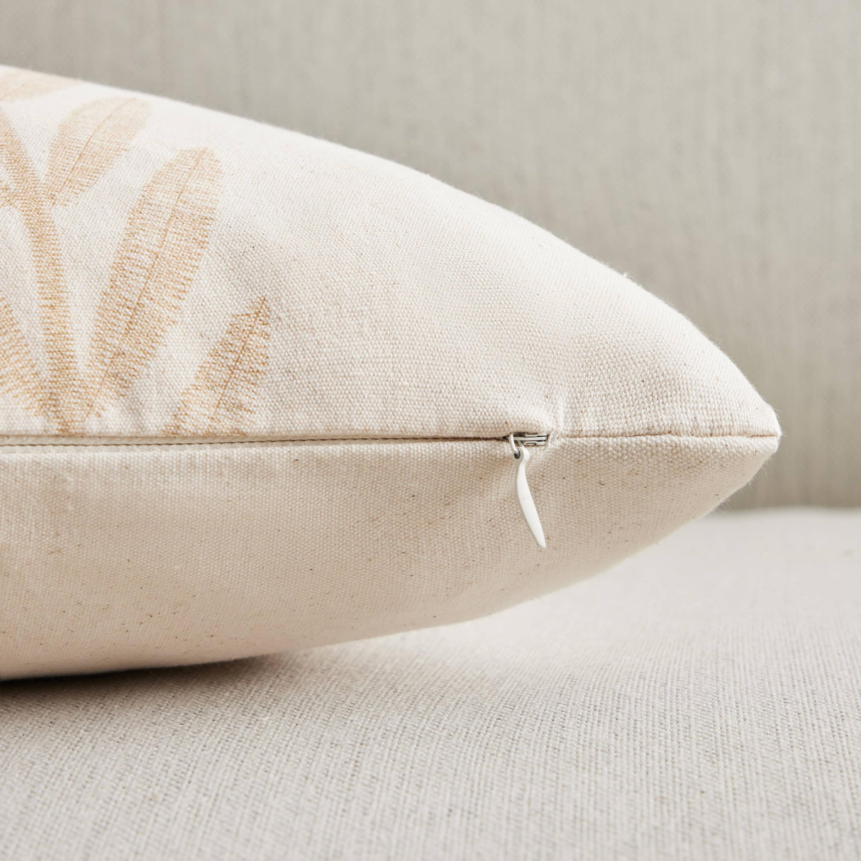 YZJZEDS 100% Cotton Farmhouse Leaves Throw Pillow Covers Set of 2, 18x18 Inch Mixed Beige Pastoral Decorative Print Cushion Covers for Sofa Bed Living Room Home Decor YZJZEDS