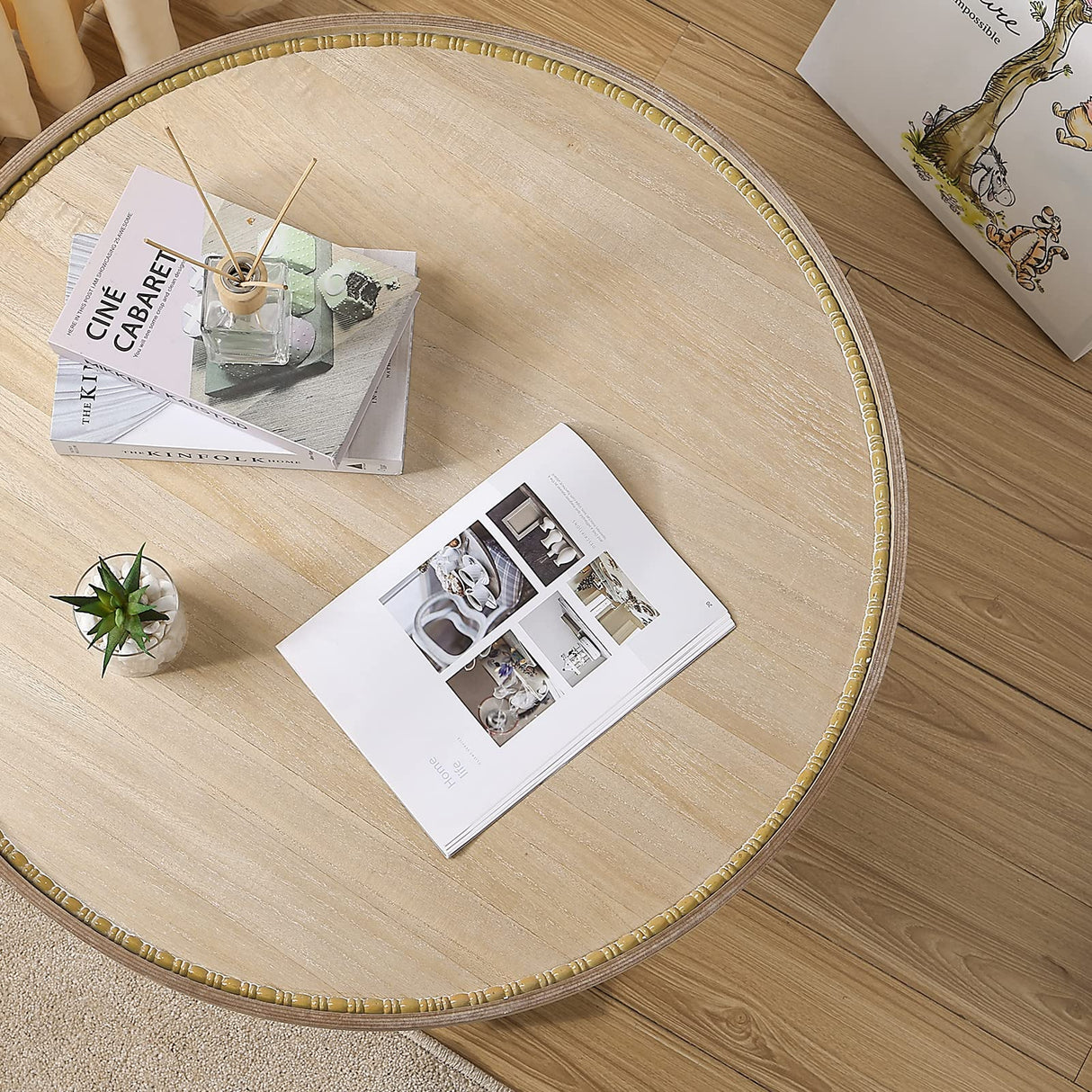 Wnutrees Farmhouse Round Coffee Table, Rustic Circle Coffee Table with Wood Tray Top for Living Room, Boho Coffee Table with Storage Shelf, Handcrafted Finish, White Wnutrees