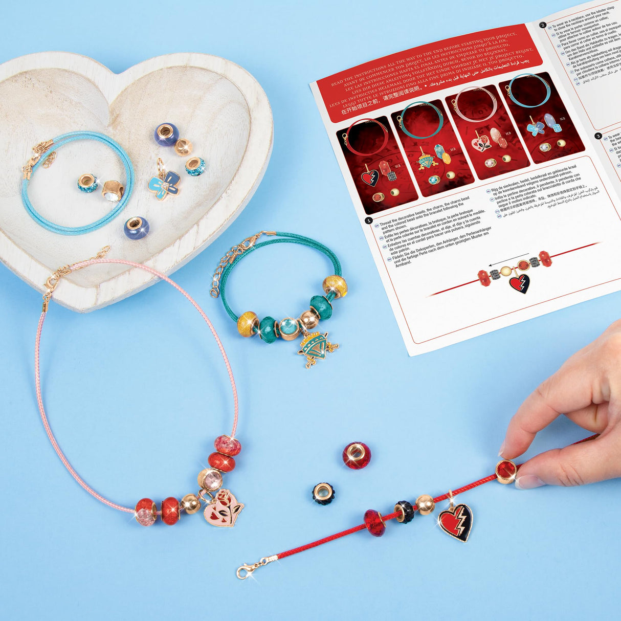 Make It Real: Descendants 4 Rise of Red - Queen of Charms - 34pc DIY Jewelry Kit, Make 4 Character Inspired Bracelets, Disney, Girls & Kids Ages 8+ Make It Real