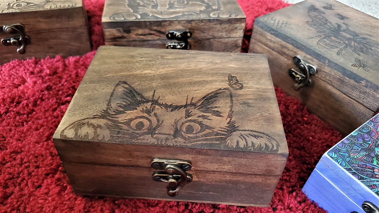 Engraved Kitty Cat Jewelry Box Beautiful Trinket Keepsake Box,Earrings Necklace Storage Box for Girls Women,Gift Idea Valentine's Day, Weddings, Animals Cat Lover Gifts Ornament for Home Décor JB&C Premium