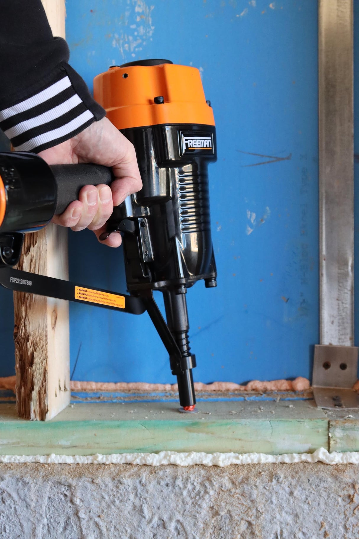 Freeman PSSCP Pneumatic 3" Single Pin Concrete Nailer with Case Freeman