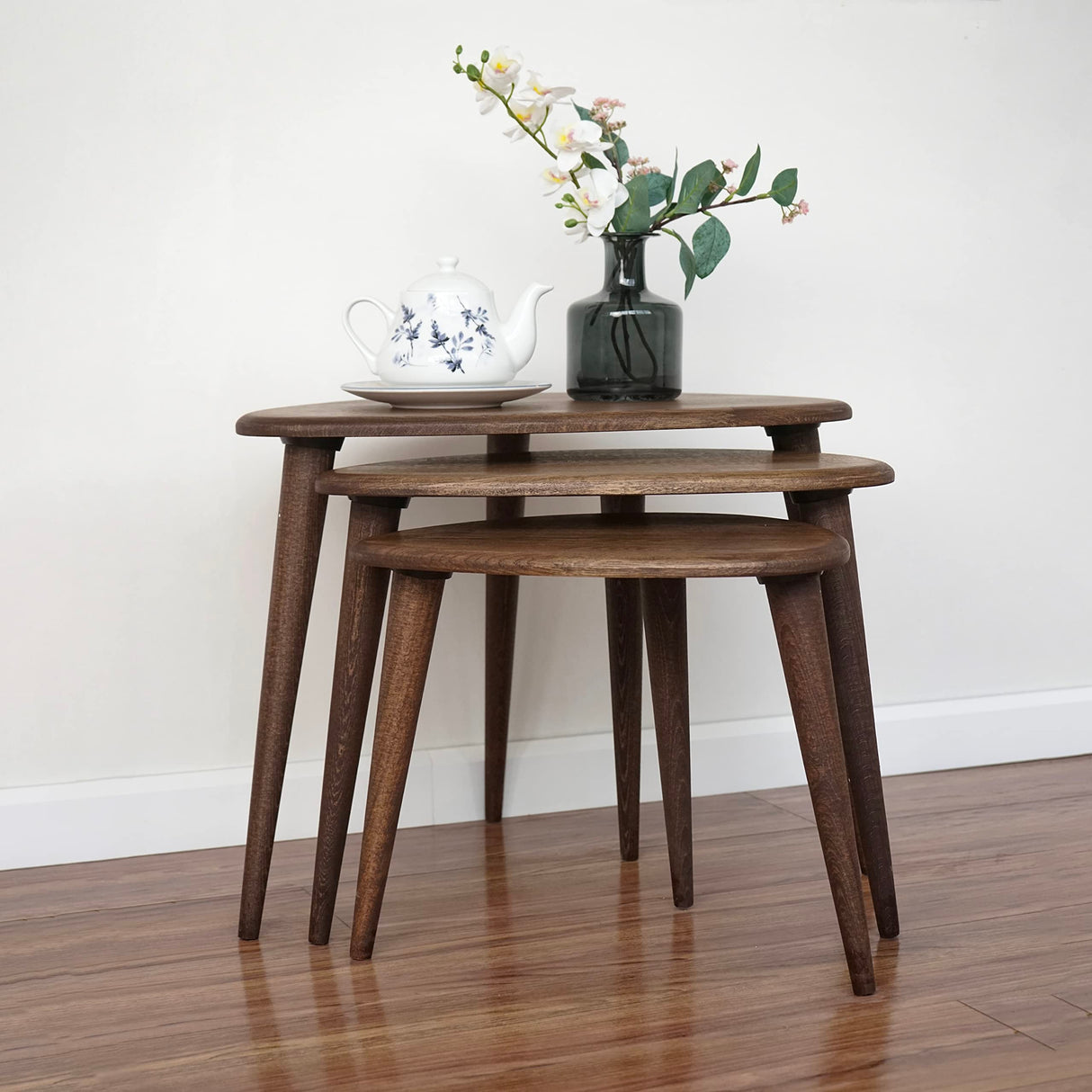 Ultimate Premium Products Solid Nesting Table Set of 3- Oak Mid Century Pebble Tables with Tapered Legs – Wooden Home Furniture in a Retro Style - Oak Ultimate Premium Products