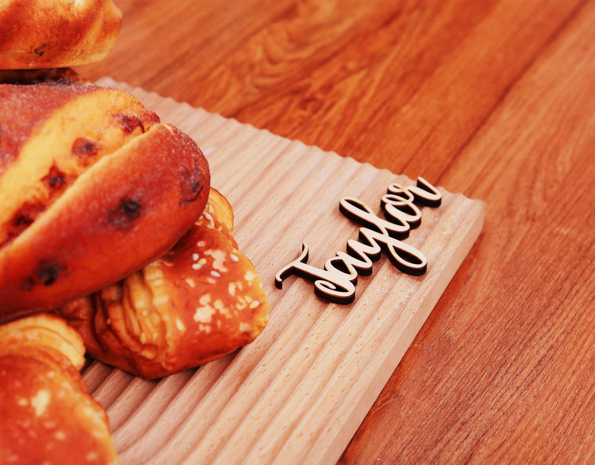 Name plate customization, a customized wooden nameplate for venue settings, personalized venue cards for weddings, wedding showers, and events, laser cut seat cards (wooden) Vnque