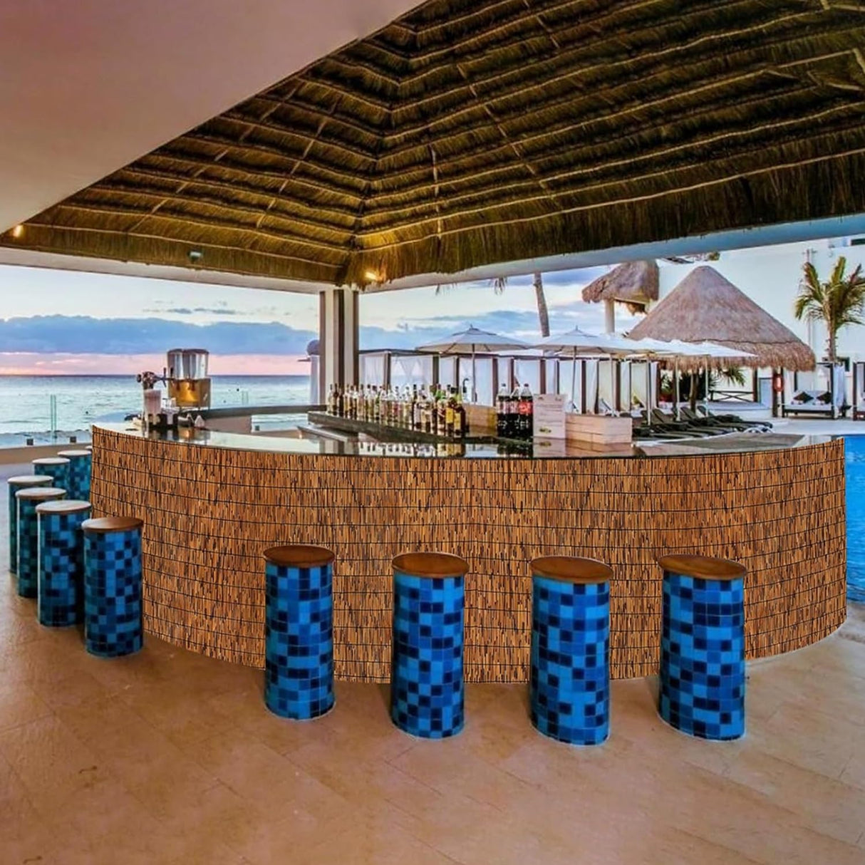 XINSARV Natural Reed Fencing Rolls, 2FT-6FT x 16.4FT Reed Screen Curtain Balcony Fence Privacy Panels, Outdoor Backyard Patio (Size: H0.61xL7m/H2xL23ft) XINSARV