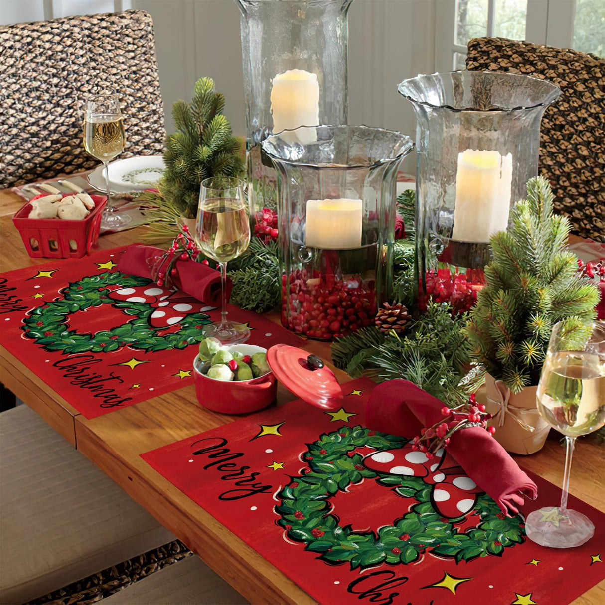 Seliem Merry Christmas Wreath Placemats Set of 4, Xmas Polka Dot Bow Holly Berry Red Dining Table Place Mats, Winter Star Holiday Kitchen Decor Party Home Decoration 12 x 18 Inch Seliem