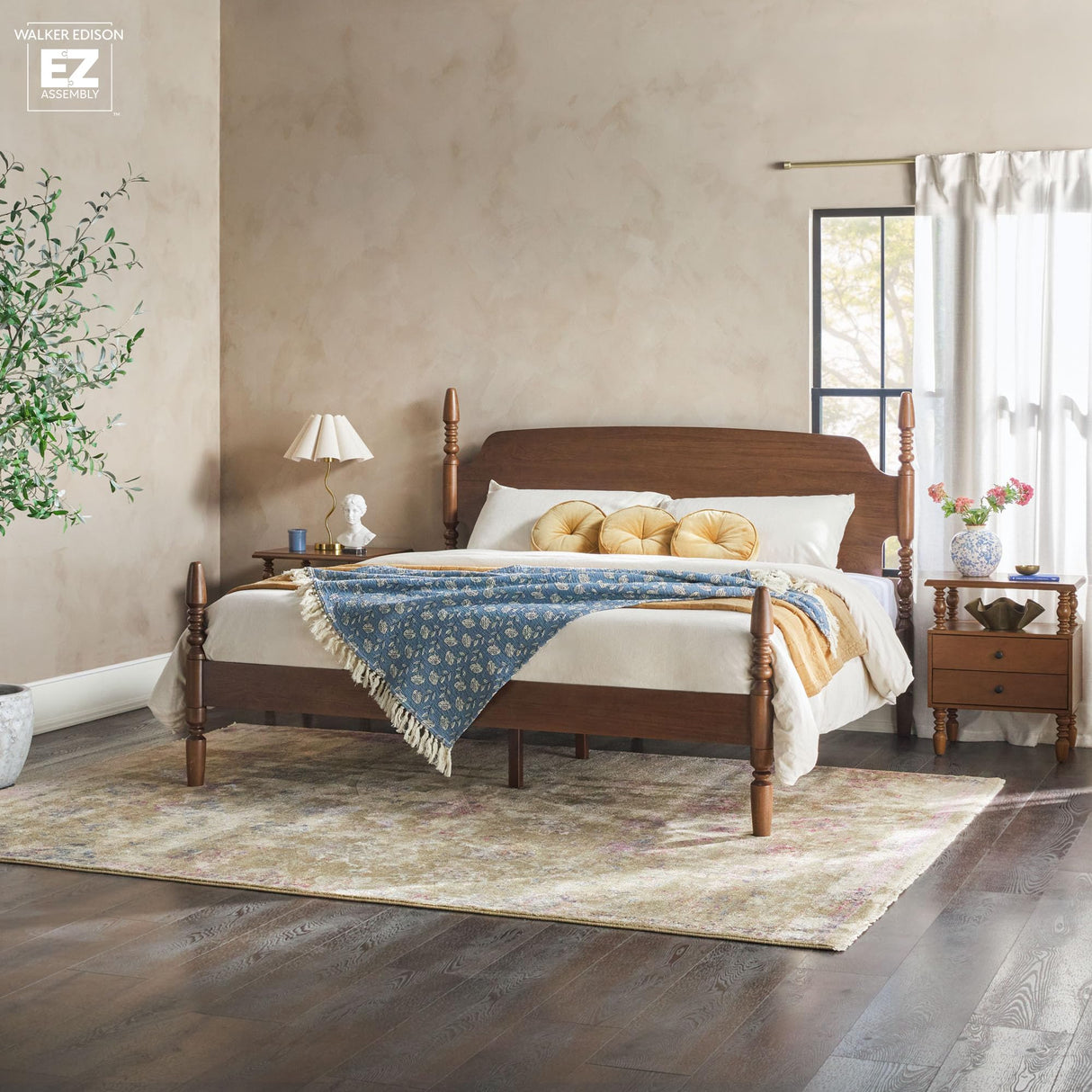 Walker Edison EZ Assembly Traditional Wood Spindle Post Bed, No Box Spring Bed Frame, Modern Farmhouse Bed, King Size, Dark Brown Walker Edison
