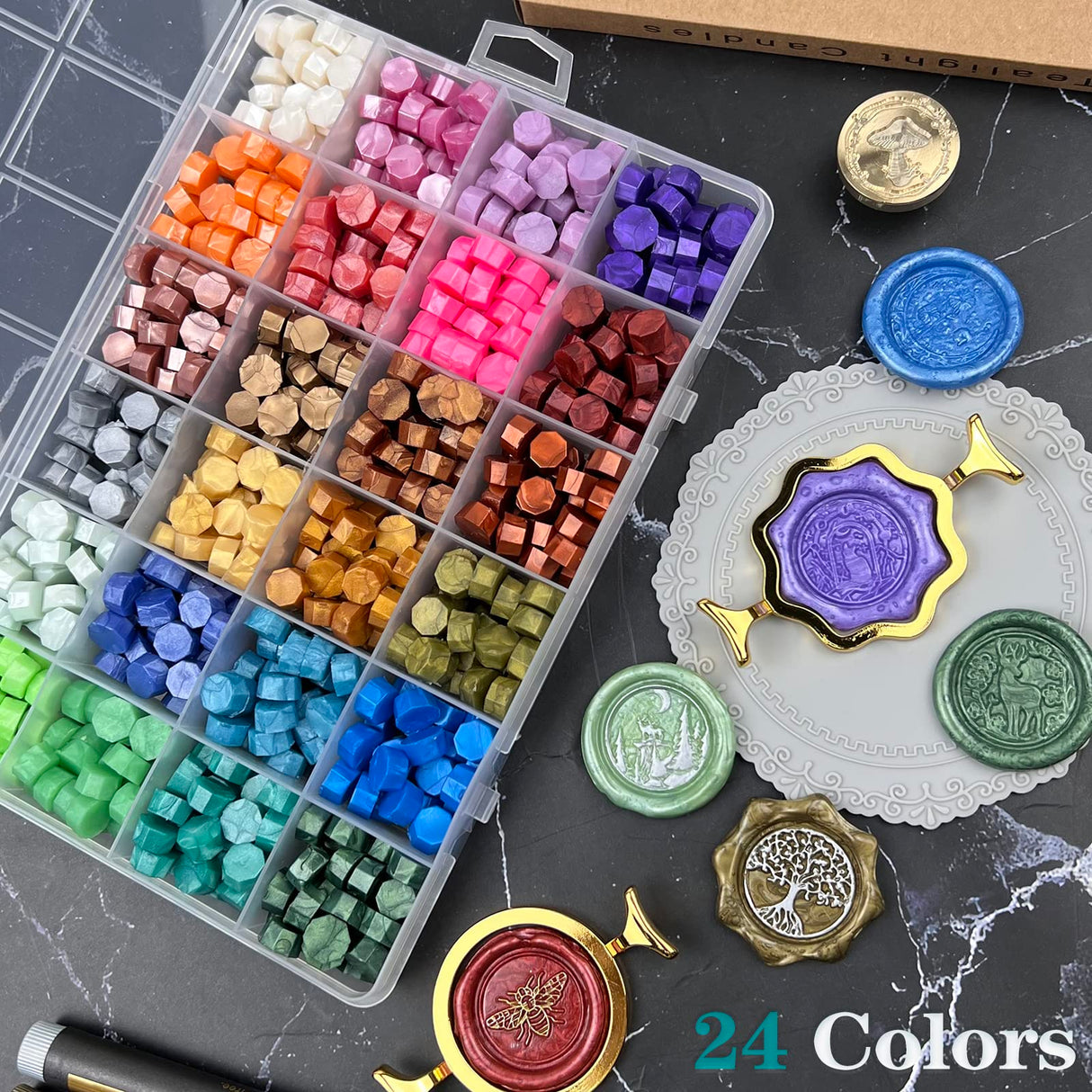 Wax Seal Stamp Kit with Gift Box, 672 Pcs Wax Seal Beads, 4 Pcs Wax Stamps, 2 Pcs Wax Seal Molds, Sealing Wax Warmer, Spoon, Mat, Metallic Pens, Candles, Wax Seal Kit for Craft Gift KKSUBCA