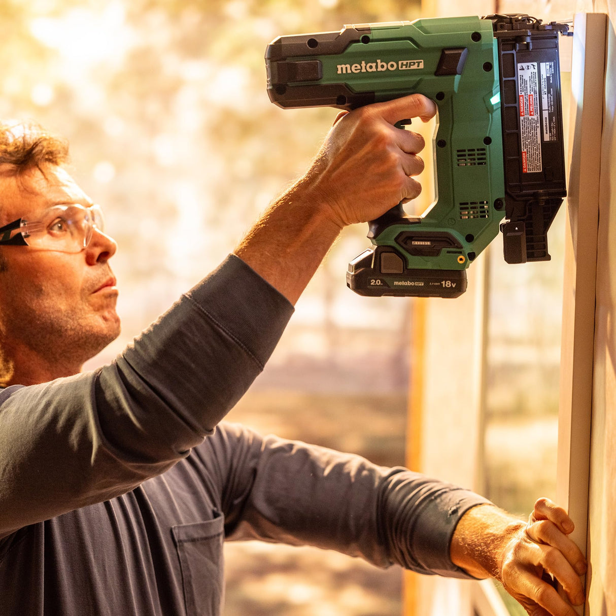 Metabo HPT 18V MultiVolt™ 18-Ga Compact Cordless Brad Nailer Kit, Includes 1-18V 2.0 Ah Battery, NT1850DG Metabo HPT