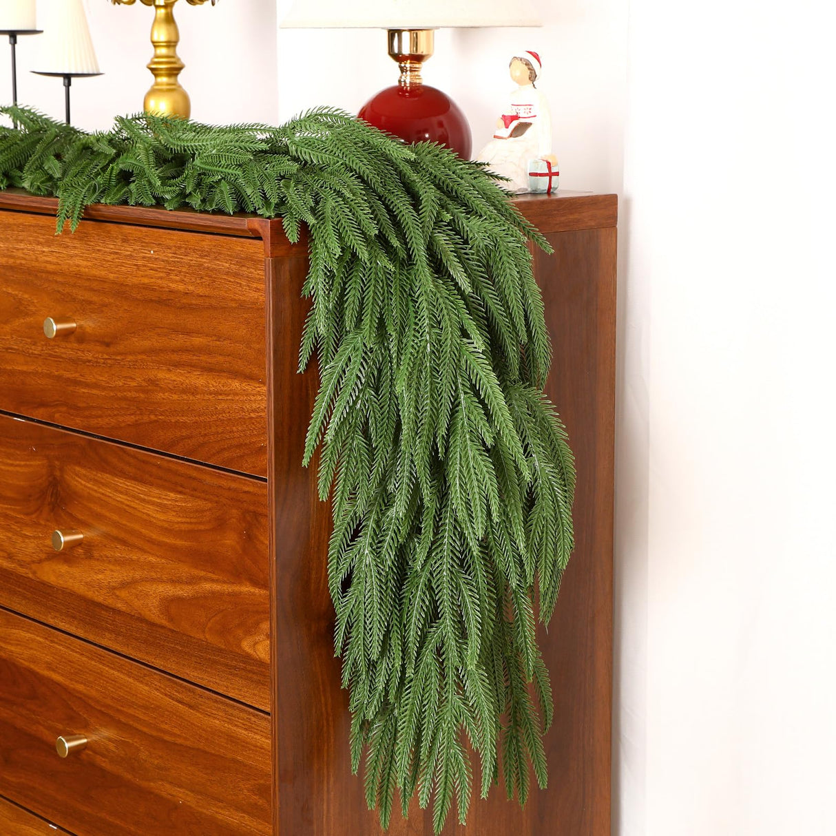 Alupssuc 9ft Christmas Garland, Real Touch Norfolk Pine Garland - Pine Garland, Artificial Greenery Christmas Garland for Mantle, Table, Fireplace, Indoor, Outdoor Christmas Decorations Alupssuc