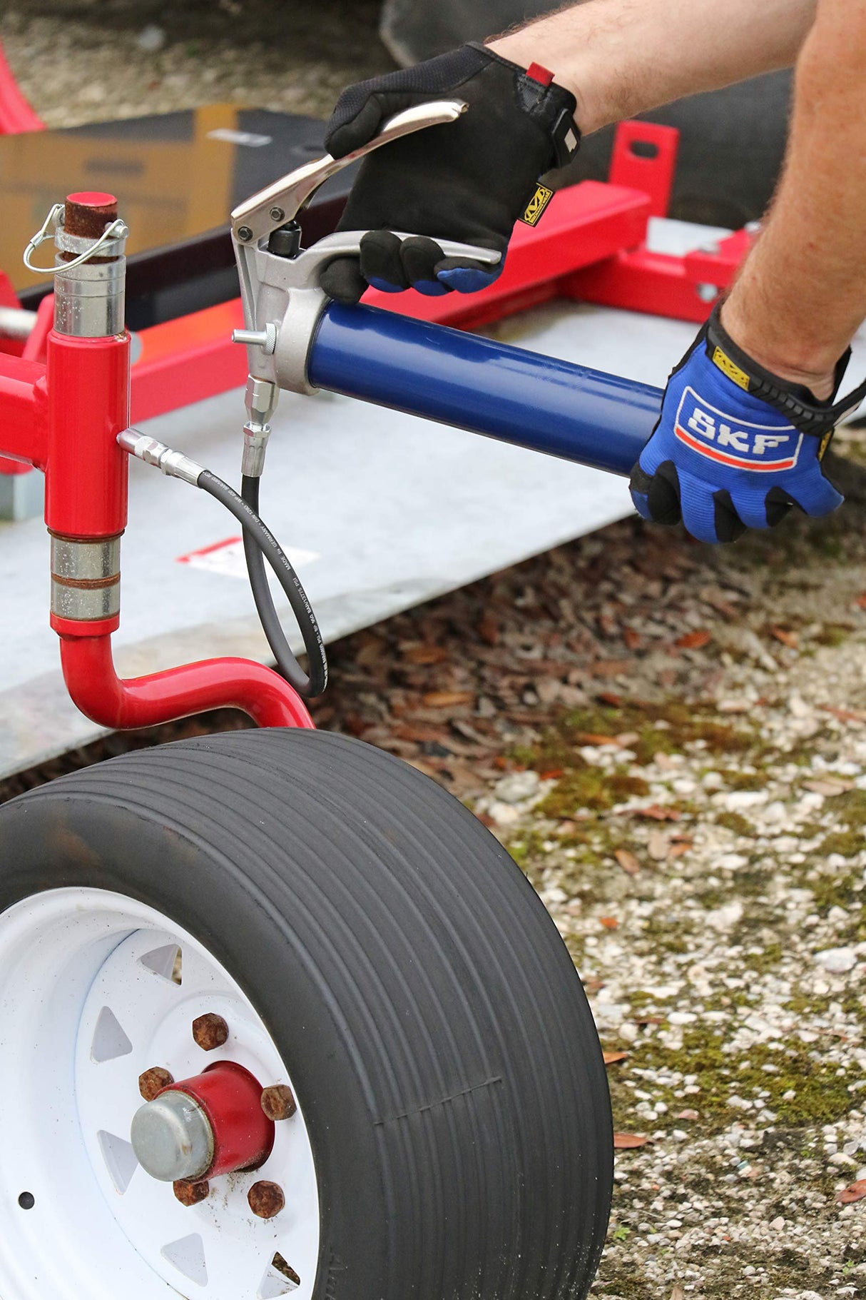 Lincoln 1134 Pistol Grip Grease Gun with 18" Whip Flex Hose and Coupler, 6" Rigid Extension, 7,500 PSI, Premium Dual Lip Follower, Variable Stroke, Jam-Proof Toggle, Filler Air Bleeder Combo Lincoln