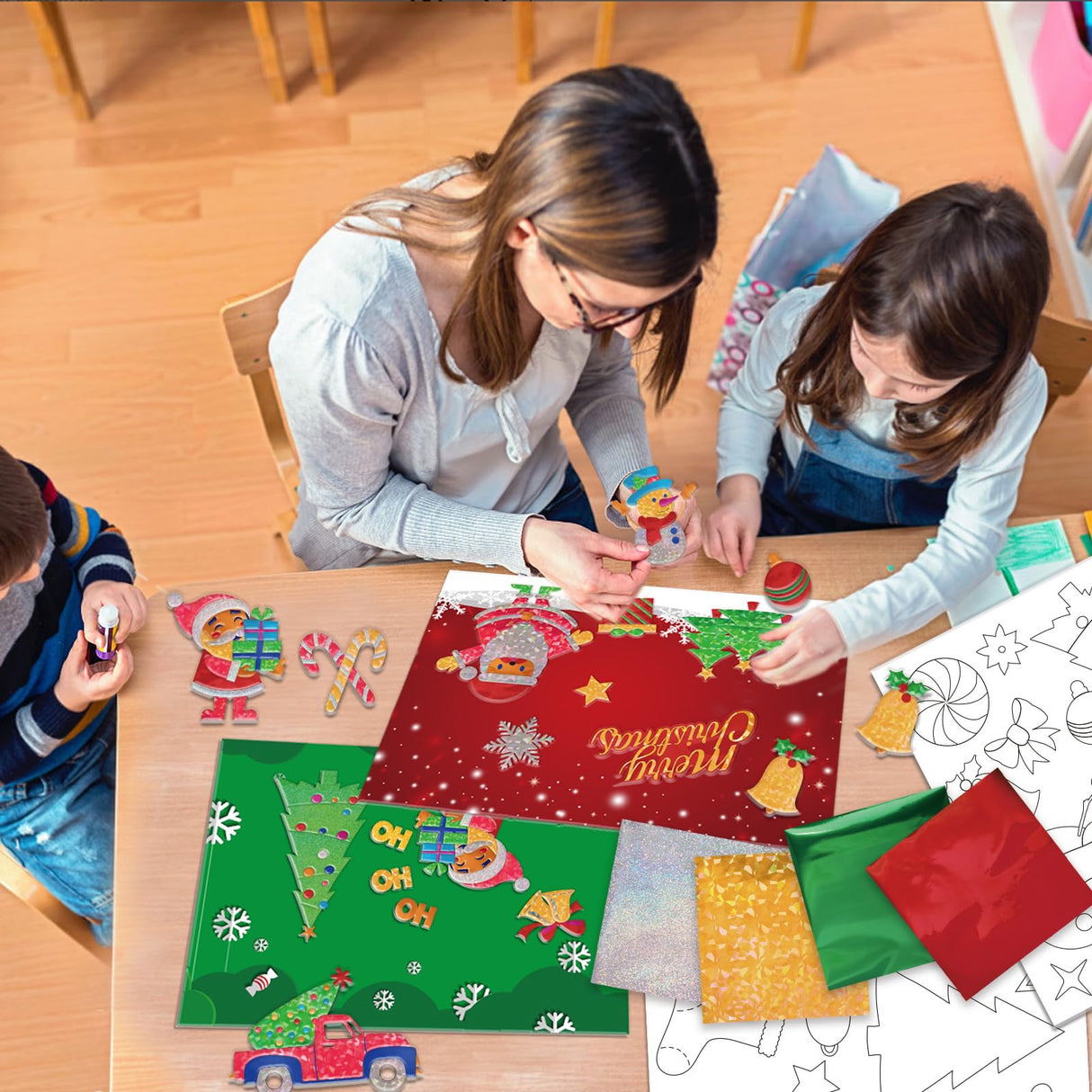 Vloso Christmas Fun Foil Art Kit for Kids,No Mess Art Creative Activity Travel Art and Crafts for Kids,Christmas Gifts Crafts for Girls&Boys Ages 4, 5, 6, 7, 8, 9(Christmas) Vloso