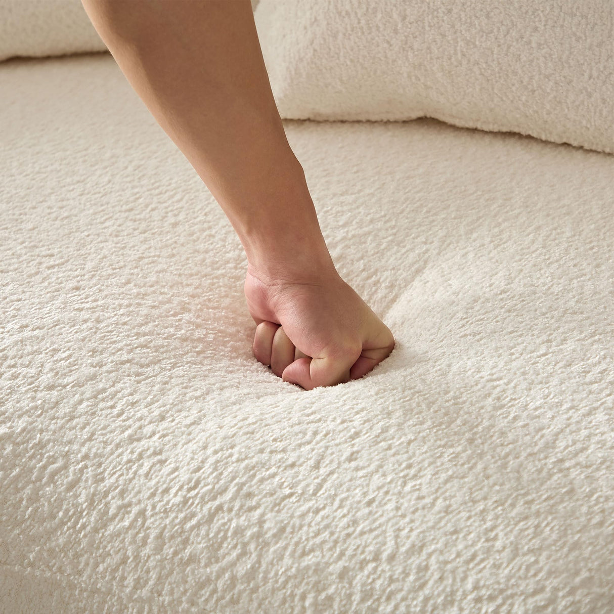 KEIKI 102" Curved Oversized Boucle Modular Sectional Sofa with 4 Throw Pillows, Mid-Century 4-Seater Upholstered Corner Plush Comfy Couch, Easy Assembly, for Apartment, Living Room, White KEIKI