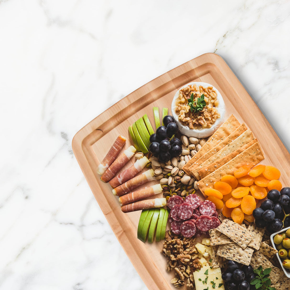 John Boos Boos Block CB Series Large Reversible Wood Cutting Board with Juice Groove, 1.5-Inch Thickness, 20" x 14" x 1 1/2", Maple John Boos