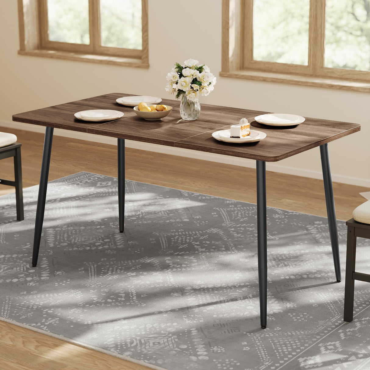 VASAGLE Dining Table, Dining Room Table for 4-6 People, Modern Farmhouse, for Kitchen, Quick Assembly, Heat-Resistant Surface, 29.5 x 55.1 x 29.5 Inches, Natural Walnut and Ink Black UKDT100K02V1 VASAGLE