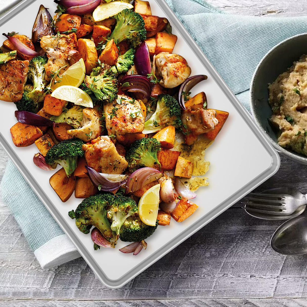 Wildone Baking Sheet Set of 2 - Stainless Steel Cookie Sheet Baking Pan, Size 16 x 12 x 1 inch, Non Toxic & Heavy Duty & Mirror Finish & Rust Free & Easy Clean Wildone