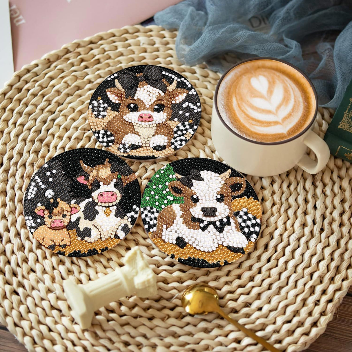 Canrichshop 8 Pcs Highland Cow Diamond Painting Coasters, Cute Animals Art Kits, 5D DIY Full Drill Dots, Arts and Crafts Supplies for Adults Canrichshop
