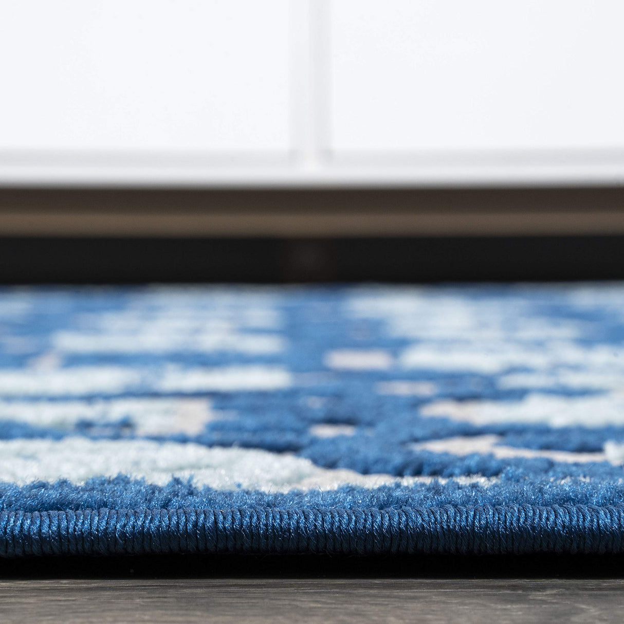 JONATHAN Y Tile Trellis Indoor Outdoor Area Rug 3X5 Light Gray/Blue, Gallia High-Low for Backyard, Patio, Porch, Easy-Cleaning, High Traffic, Pet-Friendly, Non-Shedding (AMC107B-3) JONATHAN Y