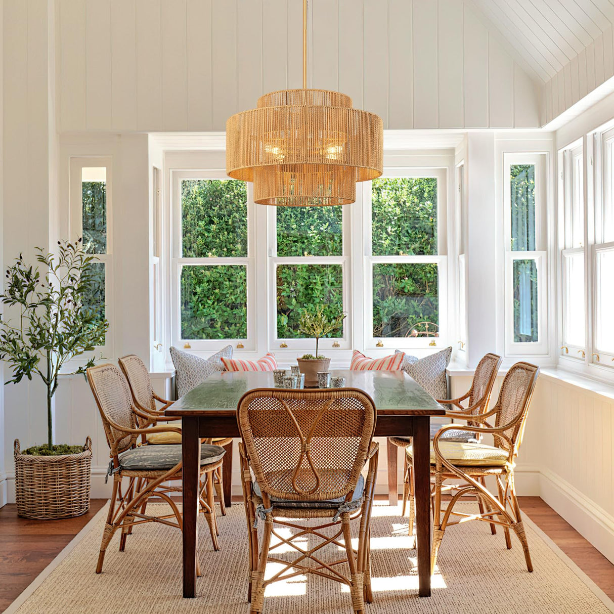 CLARSYNE 24'' Boho Rattan Chandelier, 4-Light Hand-Woven Wicker Pendant Lamp, Rustic Modern Ceiling Light Fixture for Dining Room, Kitchen Island, Living Room, Bedroom, Foyer, Entryway, Over Table CLARSYNE