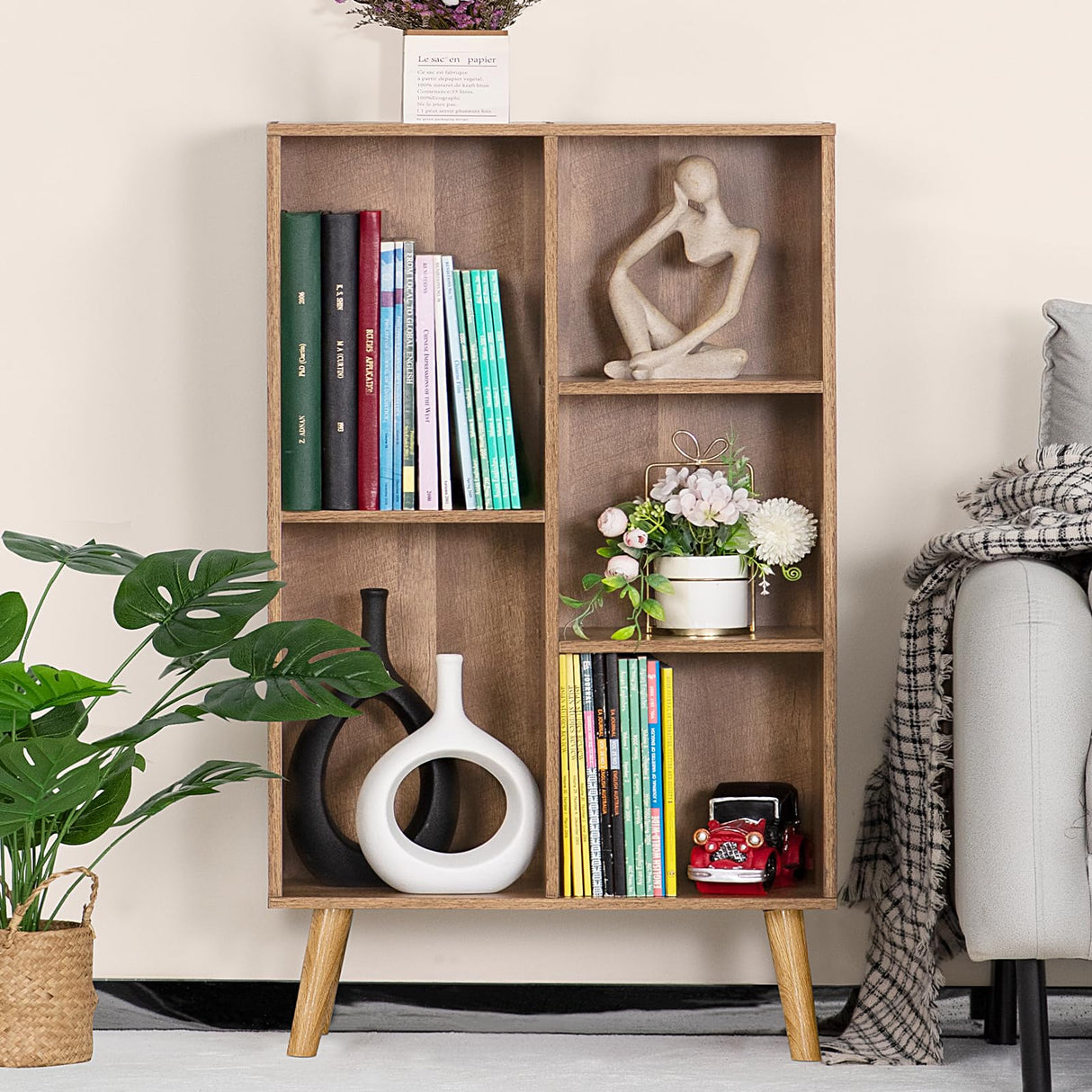 5 Cube Small Bookshelf,3 Tier Mid-Century Modern Bookcase with Legs,Wood Kids Bookshelves Storage Organizer Shelf,Free Standing Narrow Book Shelves,Oak Grey Corner Bookcases for Bedroom,Living Room LEYAOYAO