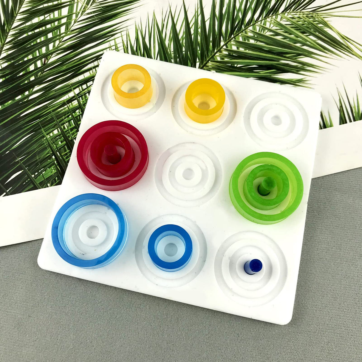 Surakey 4 Pieces Resin Board Game Silicone Mold White Epoxy Puzzle Chess Casting Mold Parent-Child Game Chess Making Tool DIY Table Game Handicrafts Gift for Home Decor Surakey