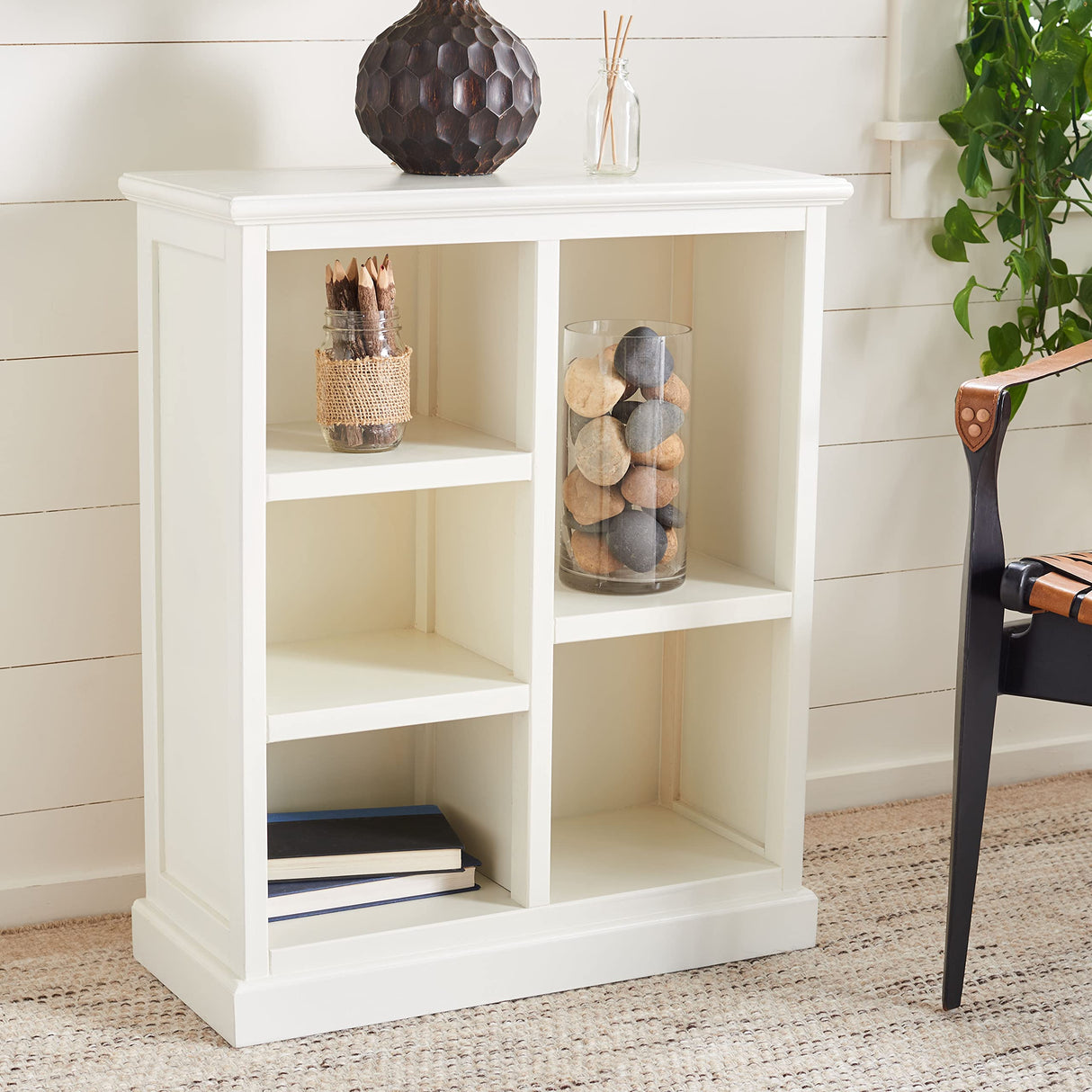 SAFAVIEH Home Collection Maralah White 5-Shelf Bookcase (Fully Assembled) Safavieh