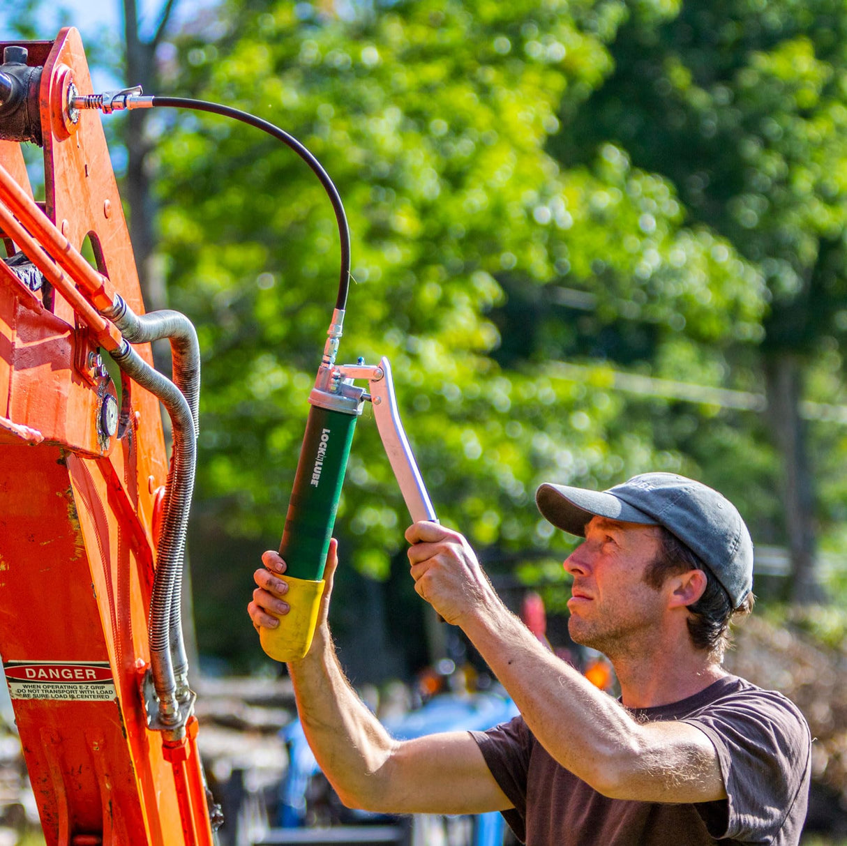 LockNLube Lever Grip Grease Gun LockNLube