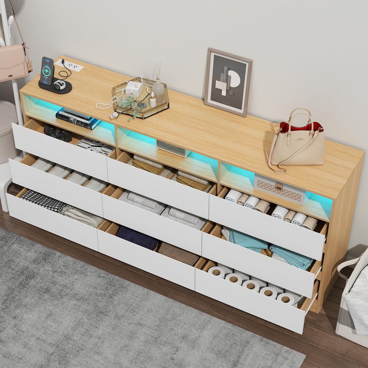 Auromie 6 Drawers Dresser, Double Modern Chest of Drawers with Power Outlet, Dresser TV Stand with Led Light Strip, Drawer Organizer for Bedroom, Living Room, Hallway (Light Walnut + White, 9 Drawer) Auromie