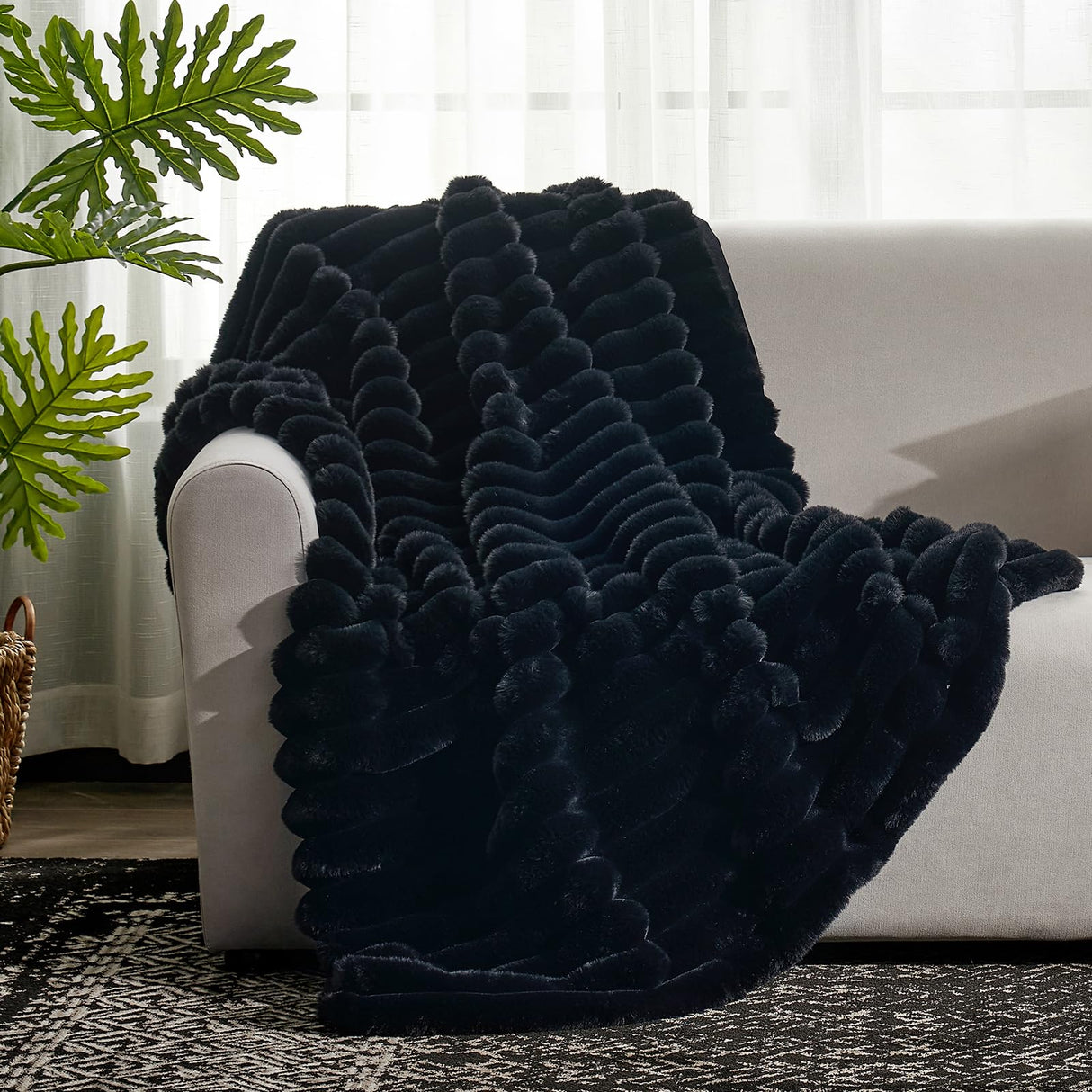 Cozy Bliss Faux Fur Throw Blanket for Couch, Cozy Warm Plush Striped Blanket for Sofa Bedroom Living Room, 50 * 60 Inches Black Cozy Bliss