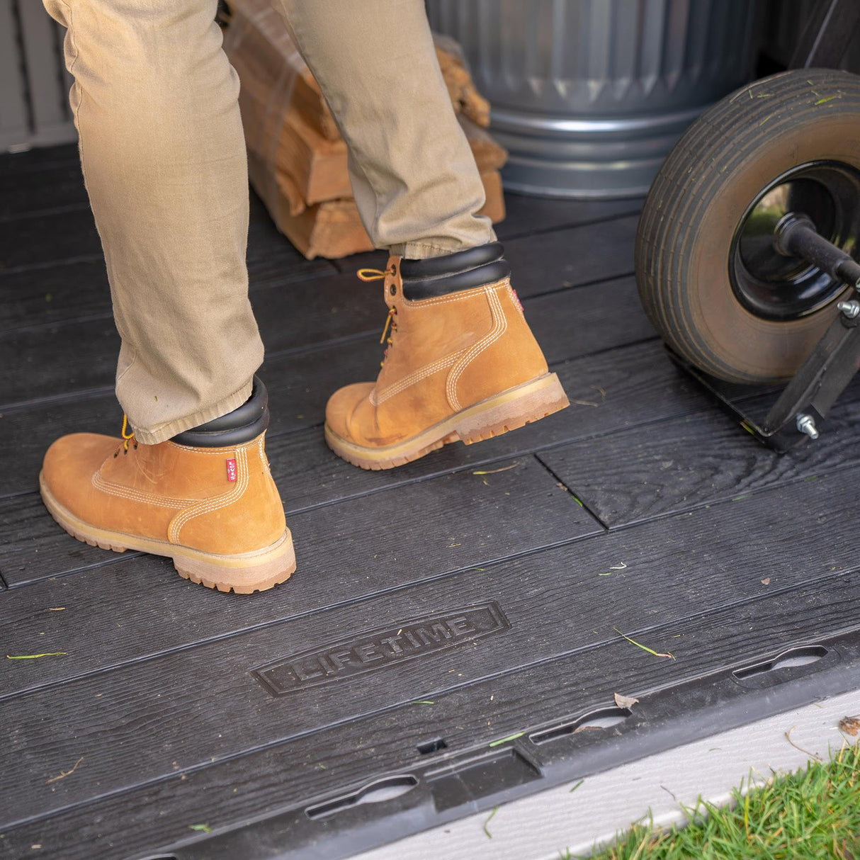 Lifetime 8 x 5 Ft. Modern Outdoor Storage Shed Lifetime