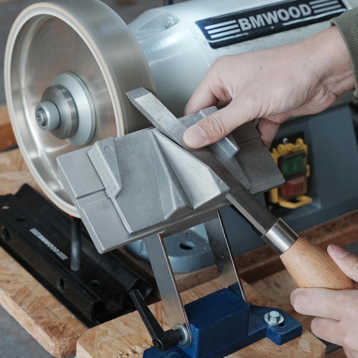 BMWOOD CT-CGJ Bench Grinder Tool Rest Kit for Woodturning Chisels, Grinders, Woodturning Tools. BMWOOD