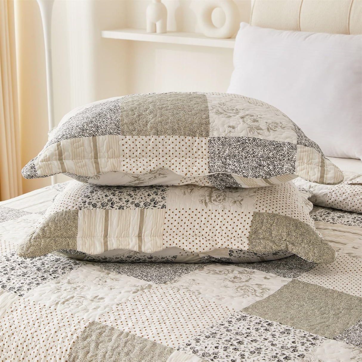 Cmfshape Summer Floral King Quilt Set,Grey Patchwork Quilts King,Reversible Quilted Bedspread with 2 Shams, Vintage Farmhouse Coverlet(Grey, King102 x90) Cmfshape