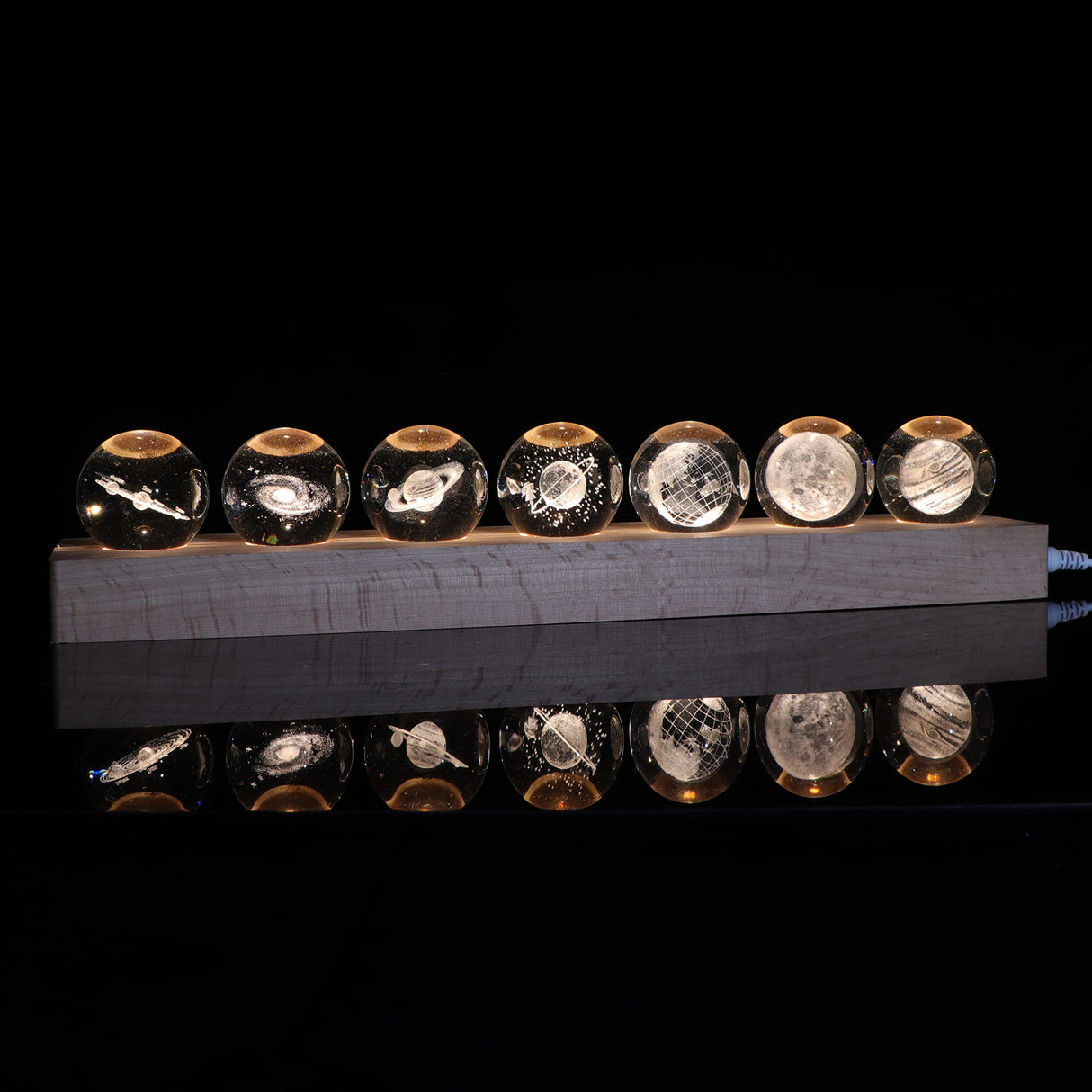 3d Crystal Ball Solar System Crystal Ball with Led Lamp Base - Best Birthday Science Gifts For Man Teacher Boy Kids Girls Men - Galaxy Jupiter Saturn Moon Earth Solar System Space Astronomy Gifts Qianwei