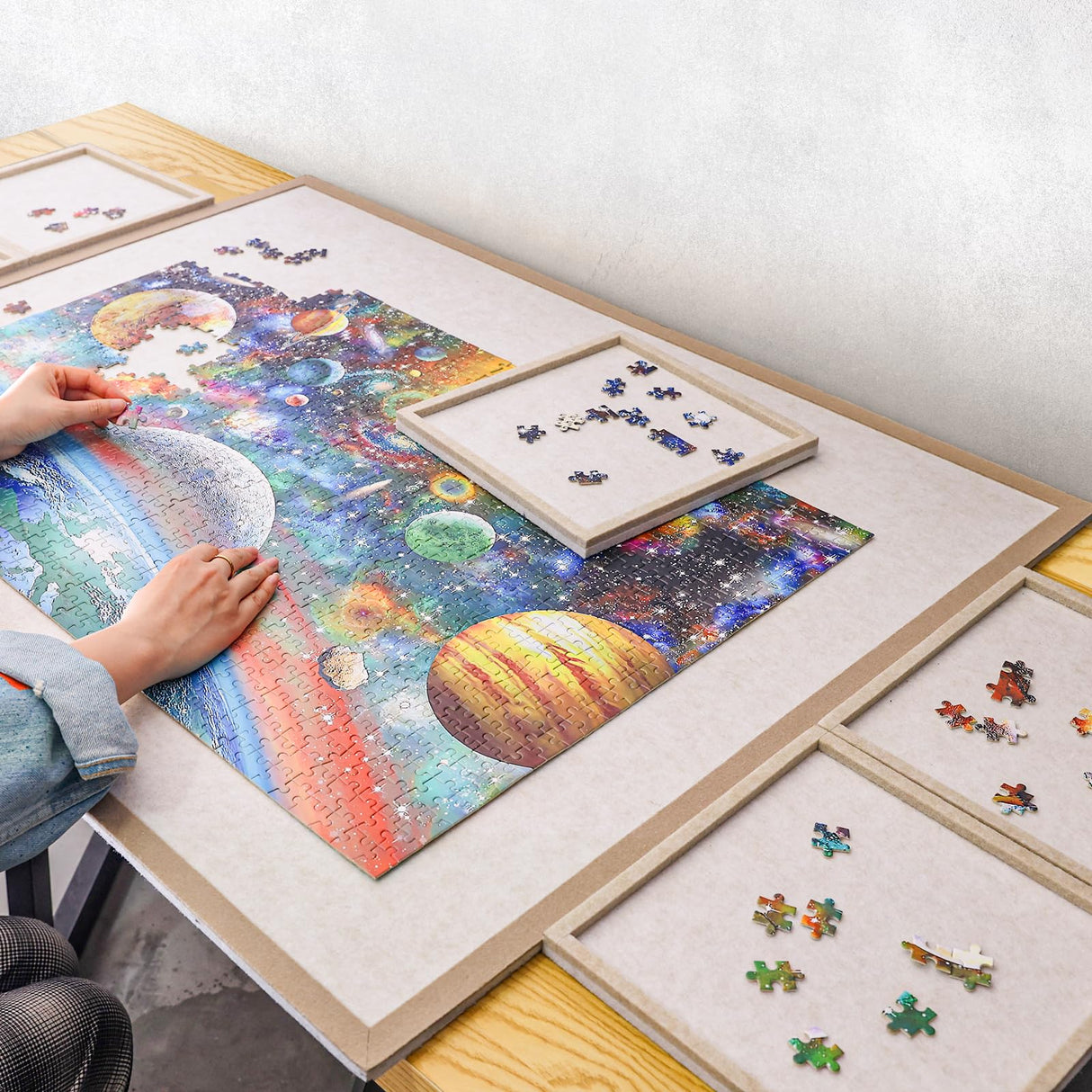 Jigsaw Puzzle Board with 6 Sorting Trays, 1500 Pieces Puzzle Playing Surface with Protective Cover, Lightomorrow 37" x 30" Felt Puzzle Display Board lightomorrow