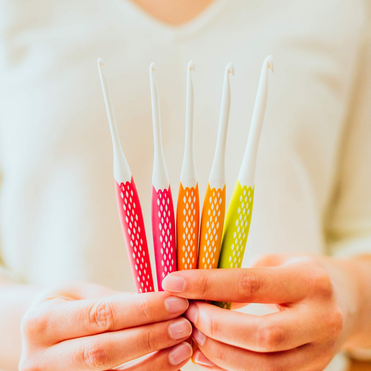 Prym Ergonomics Crochet Hook Set, Small (E, G, 7, H, J) Prym